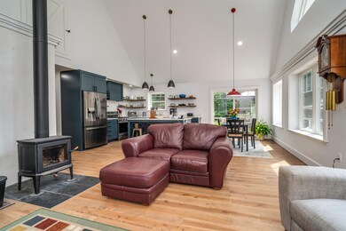 15 Moose Mountain Rd, Brookfield, NH 03872 - photo 4