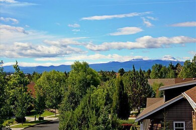 20726 Russell Dr, Bend, OR 97701 - photo 2