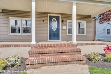 FRONT ENTRANCE APT. 1