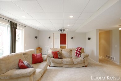 2217 Beatrice Dr NE unit 5, Grand Rapids, MI 49505 - photo 6