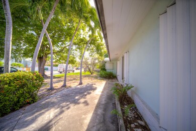 04 - 1620 Steven Ave-01