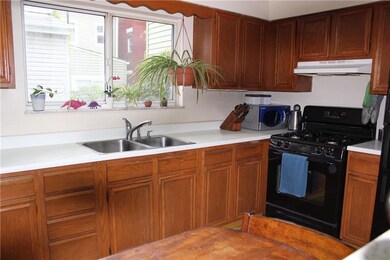 Super spacious eat in kitchen