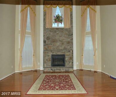 42245 Providence Ridge Dr, Chantilly, VA 20152 - photo 7