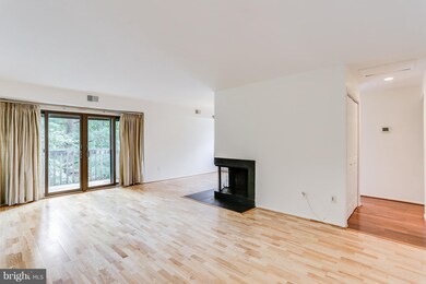 5378 Smooth Meadow Way unit 24, Columbia, MD 21044 - photo 2