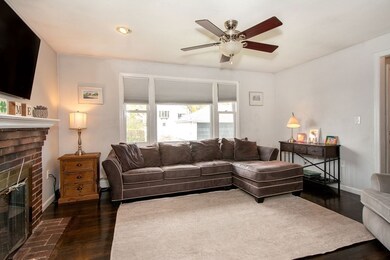 35 Bayview St, North Weymouth, MA 02191 - photo 6