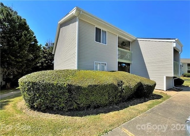 1680 Eagles Place unit F-104, Rock Hill, SC 29732 - photo 2