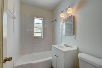 3000 Broadway unit 1, West Palm Beach, FL 33407 - photo 5