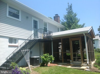 1205 Highwood Rd, Rockville, MD 20851 - photo 6