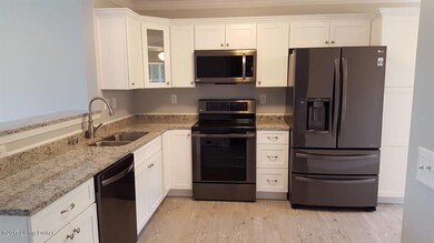 433 Woodlake Dr, Mount Washington, KY 40047 - photo 6