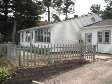 30 Taylor Point Rd, Pembroke, MA 02359 - photo 4