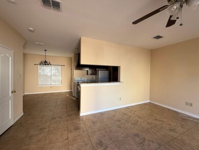 4246 Dorel Dr unit 27, Laredo, TX 78043 - photo 4
