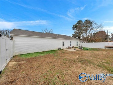 7570 Hustleville Rd, Albertville, AL 35951 - photo 5