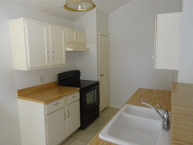 6939 Greenyard Dr, Houston, TX 77086 - photo 6