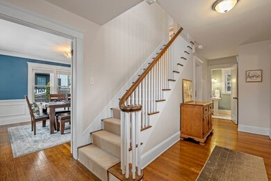 54 Pilgrim Rd, Marblehead, MA 01945 - photo 3