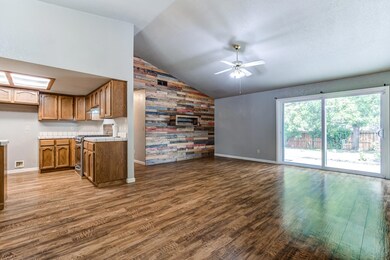 4470MoyvaneDrive_001