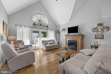 194 Cook Rd, Delta, PA 17314 - photo 2