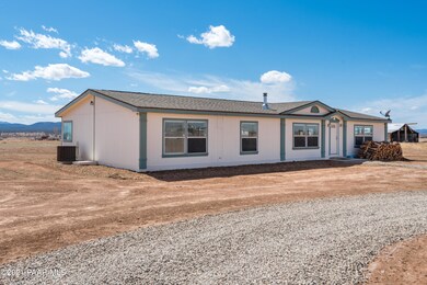 1625 W Antelope Run Rd, Paulden, AZ 86334 - photo 2