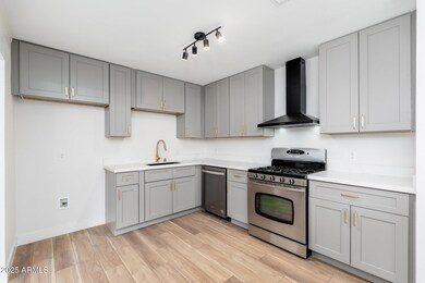 4922 W Coolidge St unit 2B, Phoenix, AZ 85031 - photo 4