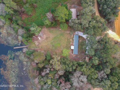 100 Mary Dr., Interlachen, Florida