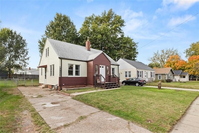 4032 3rd St, Des Moines, IA 50313 - photo 2