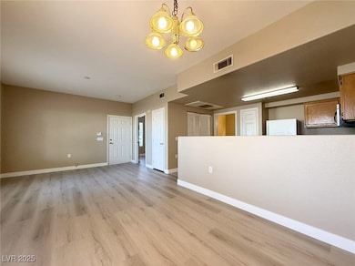 3400 Cabana Dr unit 1103, Las Vegas, NV 89122 - photo 4