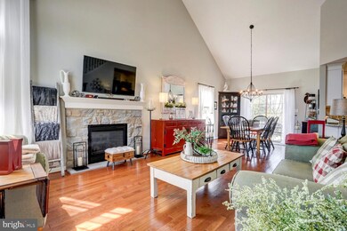 525 Spring Hollow Dr, New Holland, PA 17557 - photo 5