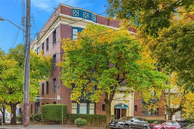 605 E Denny Way, Seattle, WA 98122 - photo 2