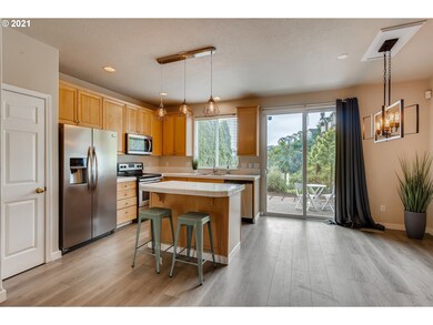 20288 Hoodview Ave, West Linn, OR 97068 - photo 7