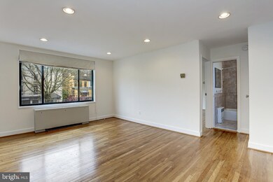 5112 Macarthur Blvd NW unit 303, Washington, DC 20016 - photo 3