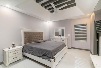 814 Cimarron Dr, Mission, TX 78572 - photo 7