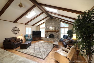 2370 London Ln, Bartlesville, OK 74006 - photo 4