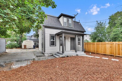 2016 W Gardner Ave, Spokane, WA 99201 - photo 3