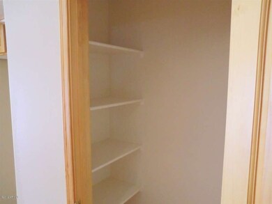 WALK IN PANTRY