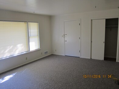 1515 living room 2