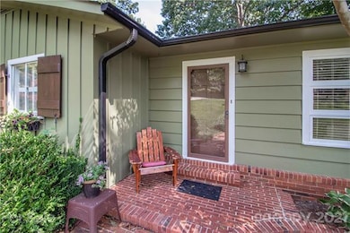 648 Dogwood Rd, Statesville, NC 28677 - photo 5