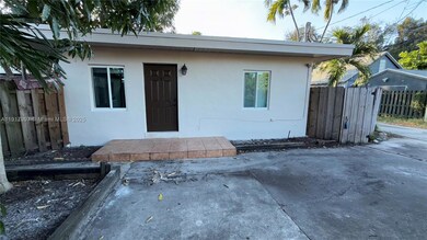 212 SW 13th St unit 3 (Alley), Dania Beach, FL 33004 - photo 2