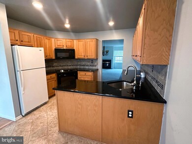 48 Cedar Ct, Royersford, PA 19468 - photo 4