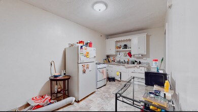 666 Main St unit C2, Middletown, CT 06457 - photo 4