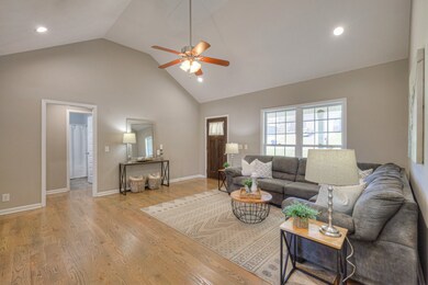 106 Doak St, Shelbyville, TN 37160 - photo 5