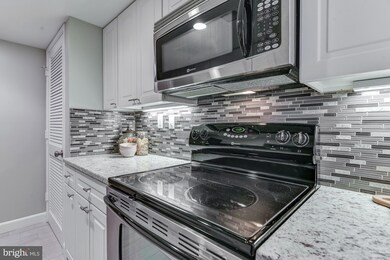 3 Washington Cir NW unit 701, Washington, DC 20037 - photo 5
