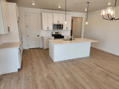 DC 337 kitchen