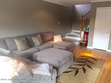 57 Beresford Ave, Staten Island, NY 10314 - photo 2