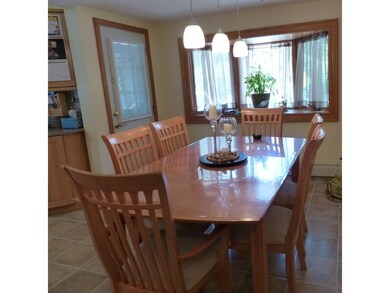 16 Stokes Rd, Londonderry, NH 03053 - photo 4