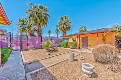 212 N 10th St unit 7, Las Vegas, NV 89101 - photo 3