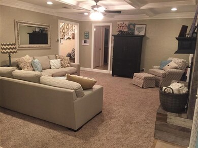 220 Warbler Ct, Bedford, TX 76021 - photo 6