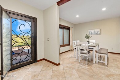 Foyer/Dining Room
