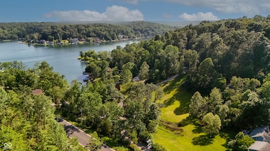 11271 W Grandview Dr, Columbus, IN 47201 - photo 2