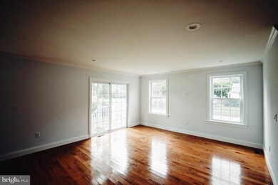 824 Pear St, Cinnaminson, NJ 08077 - photo 2