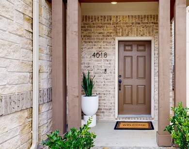 4018 Delta Rose St, Houston, TX 77018 - photo 3