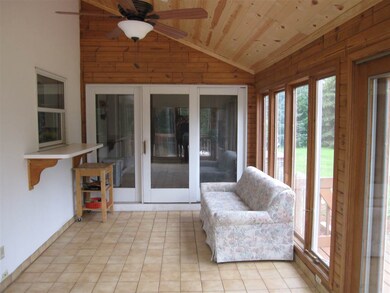 6047 Whalen Rd, Fitchburg, WI 53593 - photo 5